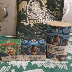 Dr. Squatch WWE Themed Deodorant Set